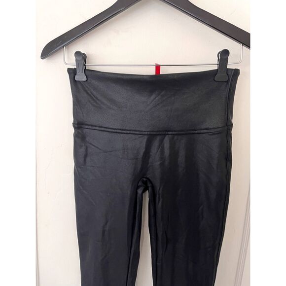 Womens Spanx The Faux Leather Leggings Size Medium - Picture 5 of 7